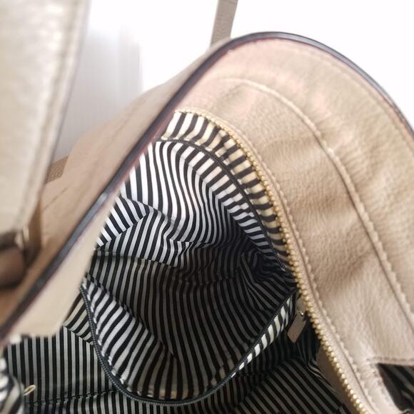 Kate Spade Cobble Hill Pebbled Taupe Leather Purse crossbody - Picture 8 of 13